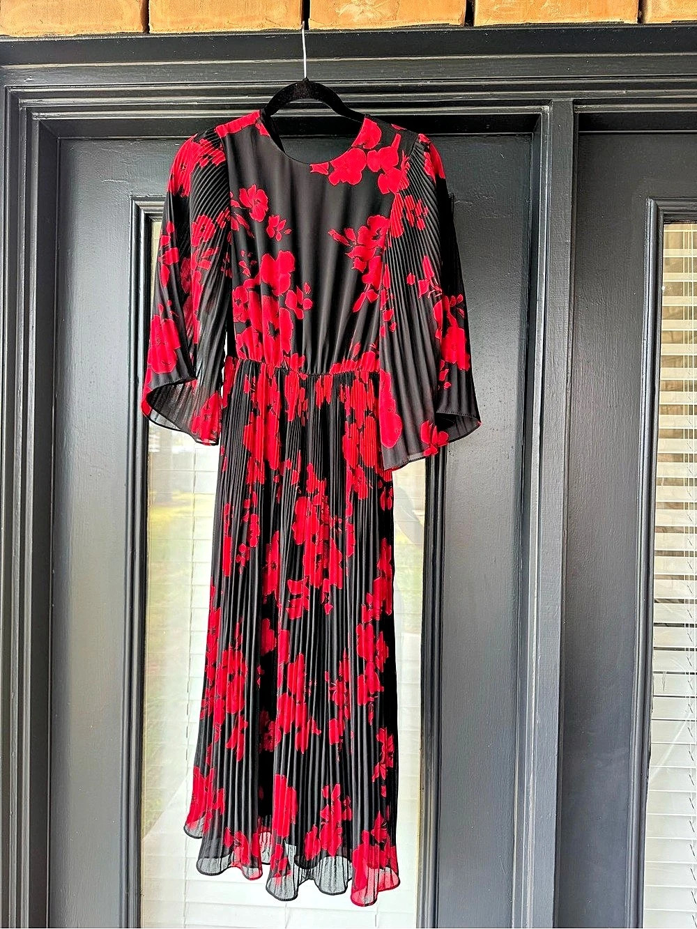 H&M Chiffon Dress Black/Red Floral Black & Red